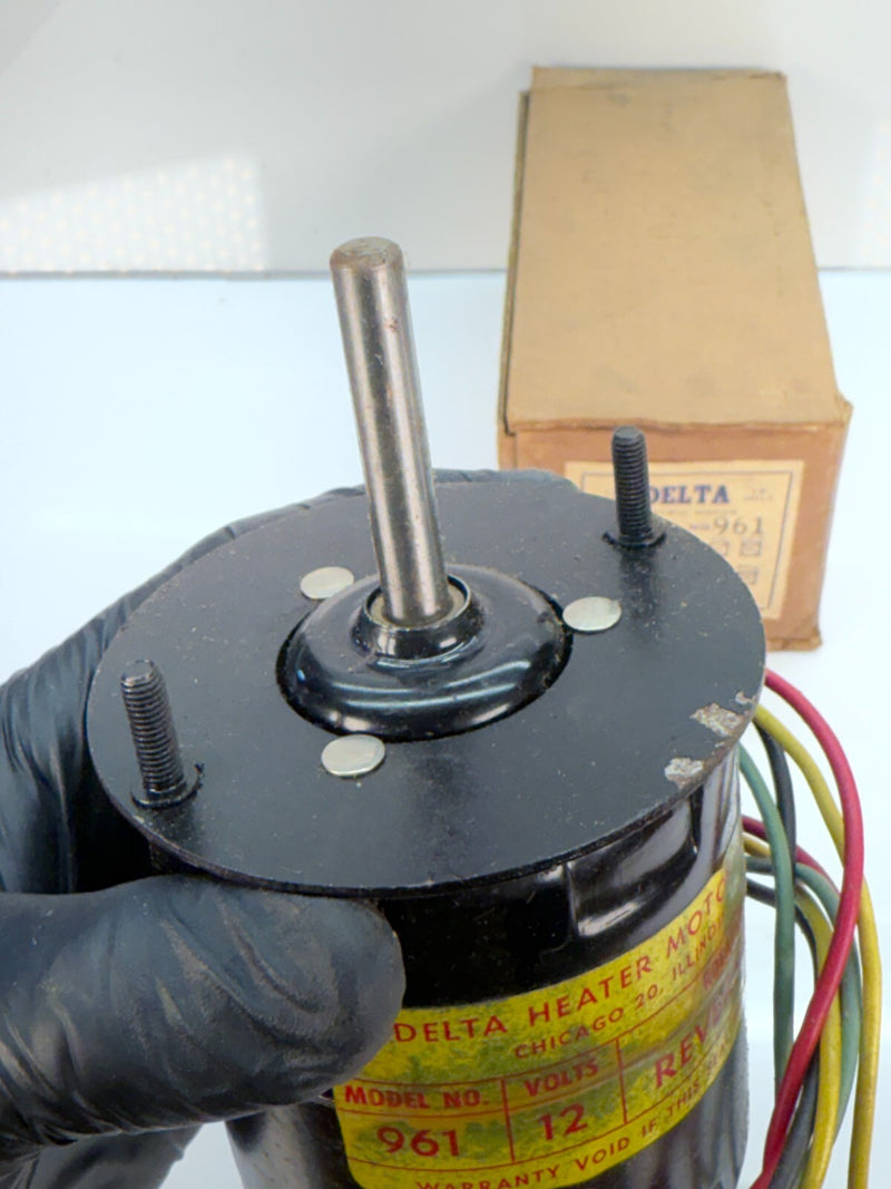 NOS DELTA HEATER MOTOR 961 - ROTATION C.C.W - 5/16" SHAFT DIAMETER 12V C19-20