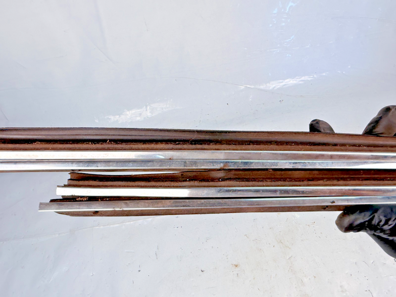 OEM 1959 1960 Chevy Impala WINDOW BELT LINE Moulding Trim Bel Air 59 B75-44