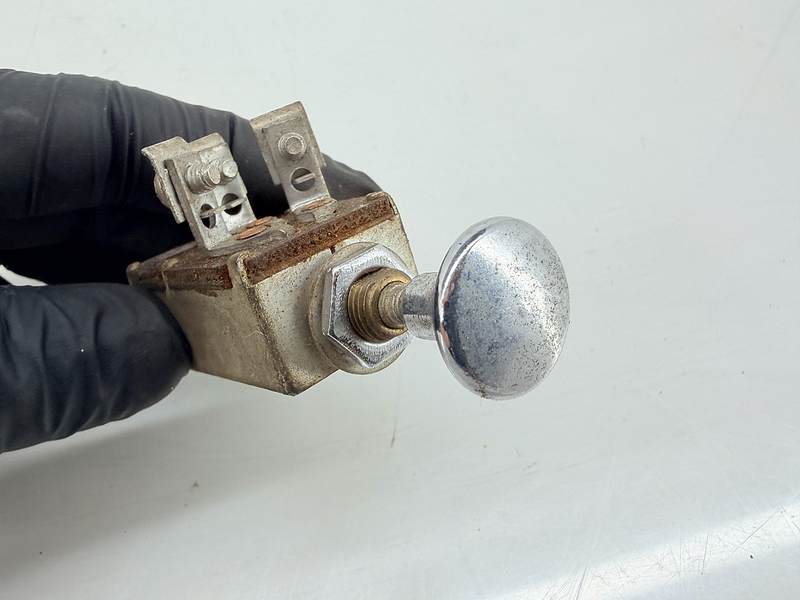 Vintage Push-Pull Switch Chrome Knob 1930s 1940s Ford C67-177