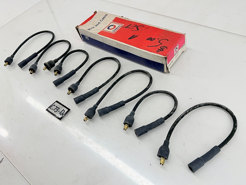 NOS DELCO IGNITION CABLES / SPARK PLUG WIRE SET GM 8912699 456-S C73-12