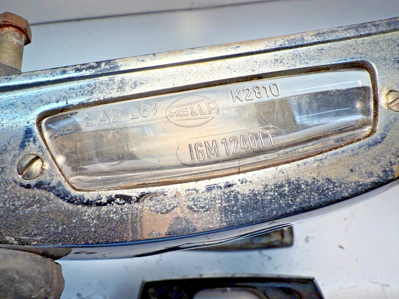 OEM Mercedes-Benz Hella K2810 Rear License Plate Light Assembly CHROME C8-23