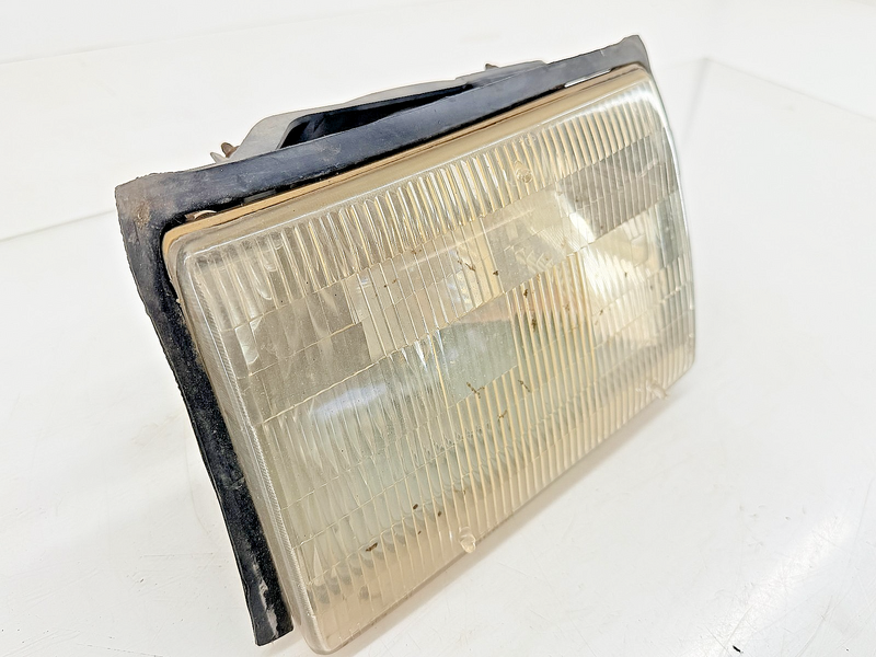 OEM 1987 - 1993 Ford Mustang RH Headlight Assembly 20-1673R B25-34