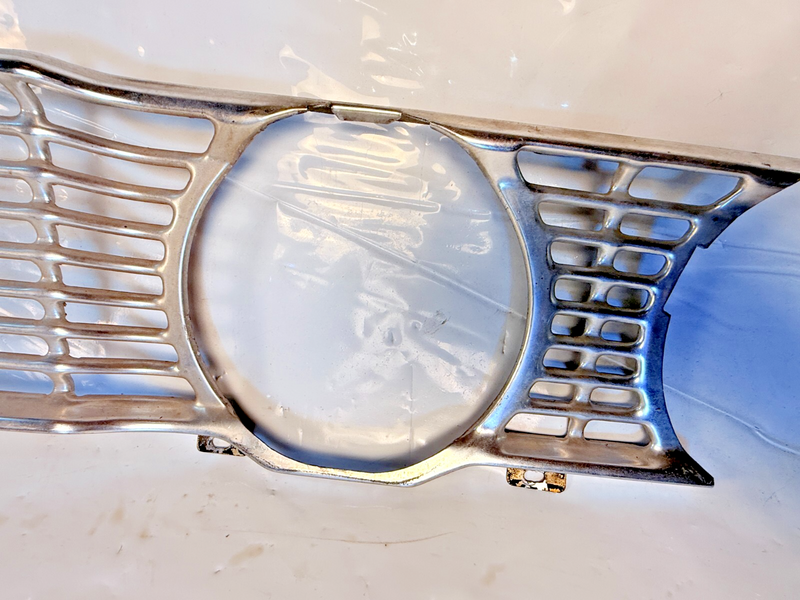 VERY NICE!!! OEM 1964 Ford Fairlane 500 Front Grille / Grill U5B-29