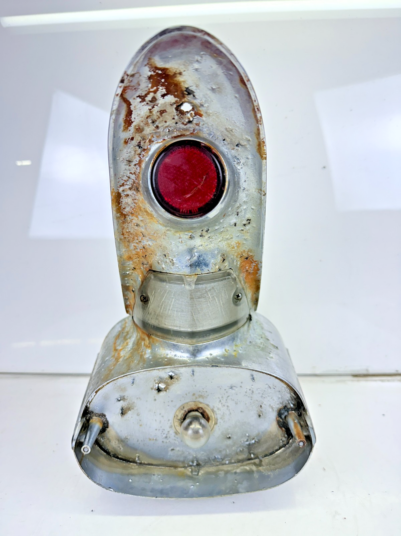 OEM 1957 Pontiac Tail Light ASSEMBLY Guide-R2-57 C25-9