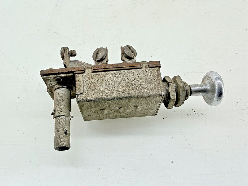 Vintage Push-Pull Switch Chrome Knob Bezel 1930s 1940s Ford C67-174