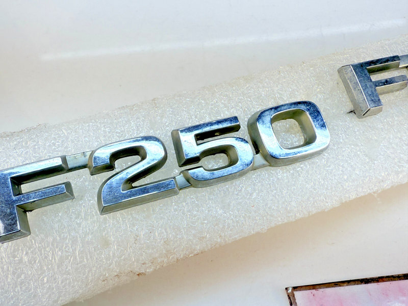 OEM 1980 1981 Ford Truck F250 Chrome Fender Emblems Badges Pair 80 81 B32-188