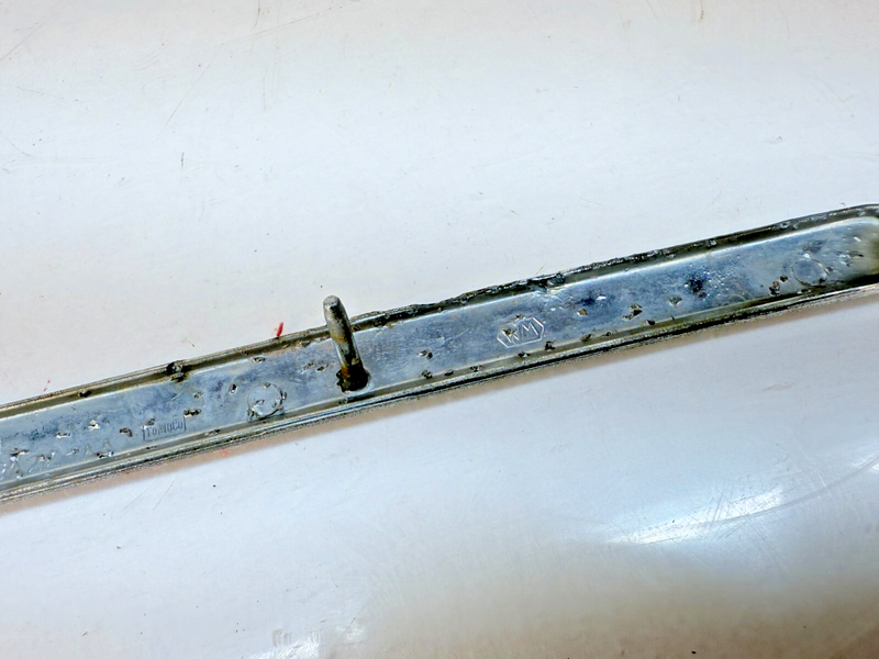 OEM 1973 - 1976 Ford Ranchero Belt Line Moulding RIGHT RH Trim Panel B32-328