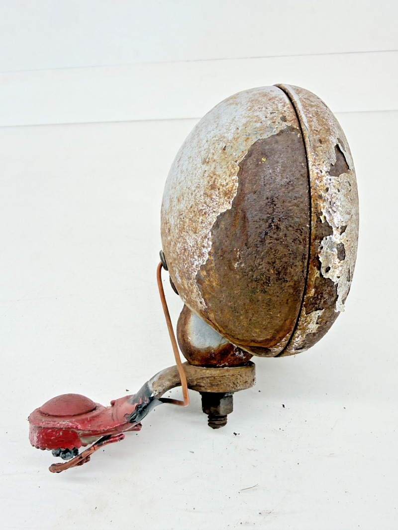Vintage Auto LAMP  FOG Driving Light LAMP Model 15 Rat Rod C46-2