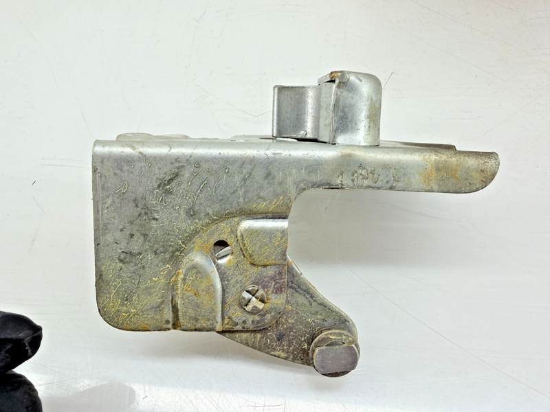 NOS 1952 - 1955 Chevrolet Front Door Lock Set LH RH GM 3698813 3698814 C70-7