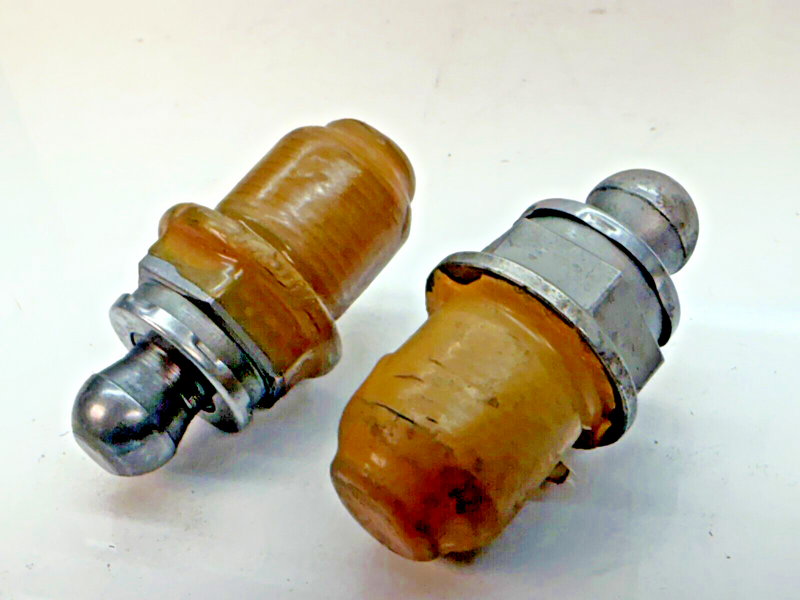 (2) NOS Mercedes Benz Engine Rocker Arm Ball Stud INA F-46301 11204 C7-99