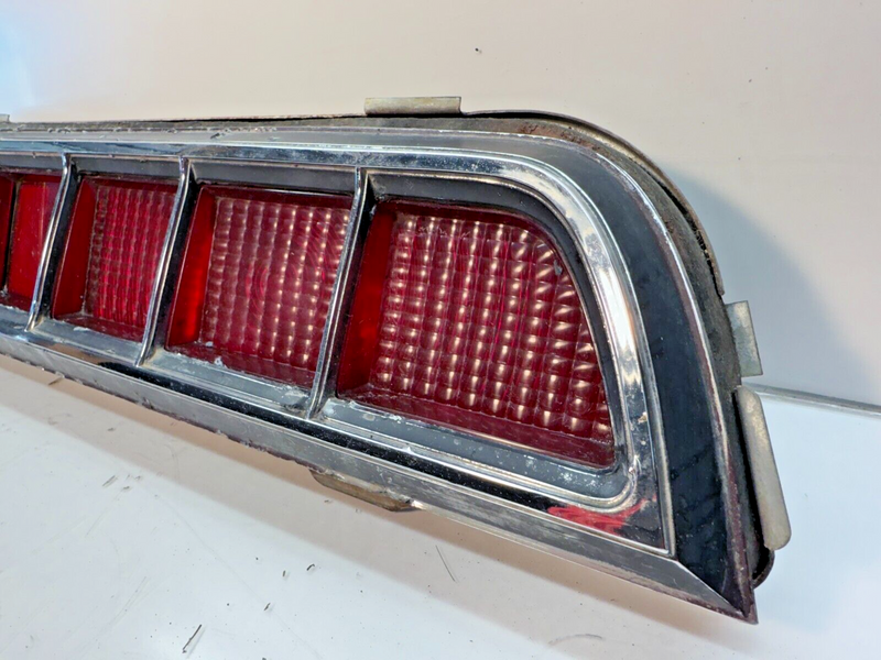 OEM Passenger Right Tail Light 1970 1971 FORD TORINO SAE-TS1AR-70FE B43-3