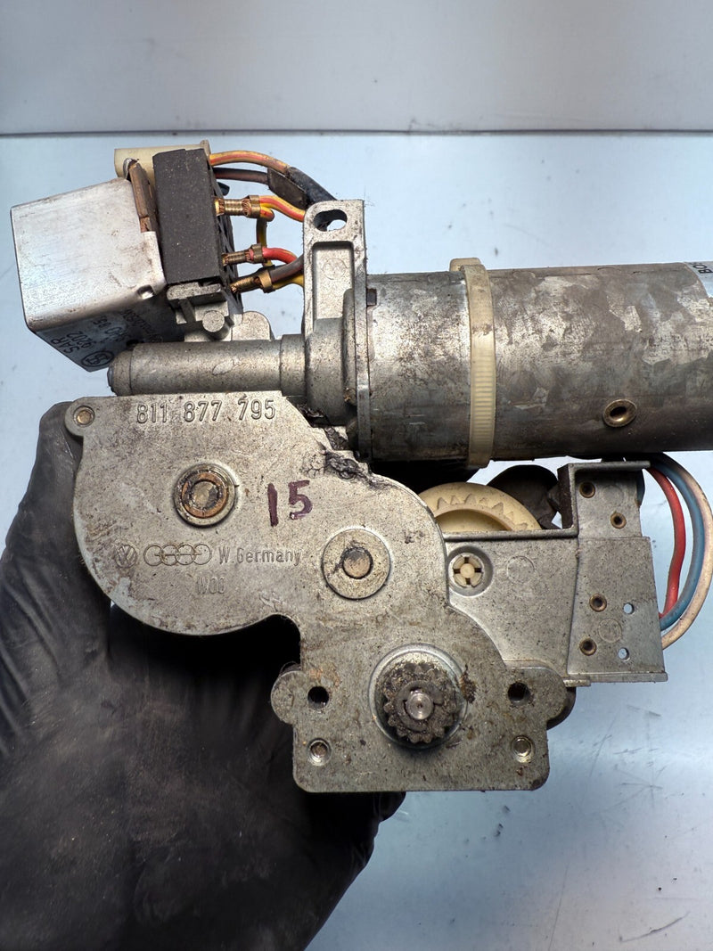 OEM 1988-1993 Volkswagen Audi B3 B4 Coupe Sun Roof Motor 811877795 C8-15