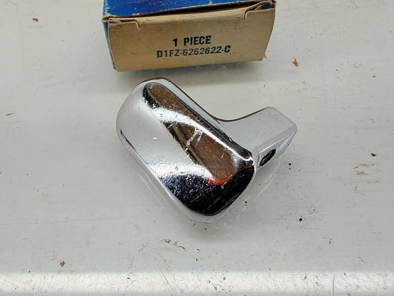 NOS FORD 1971 - 1973 MUSTANG MACH1 MAVERICK SEAT BACK LATCH HANDLE D1FZ6262622C