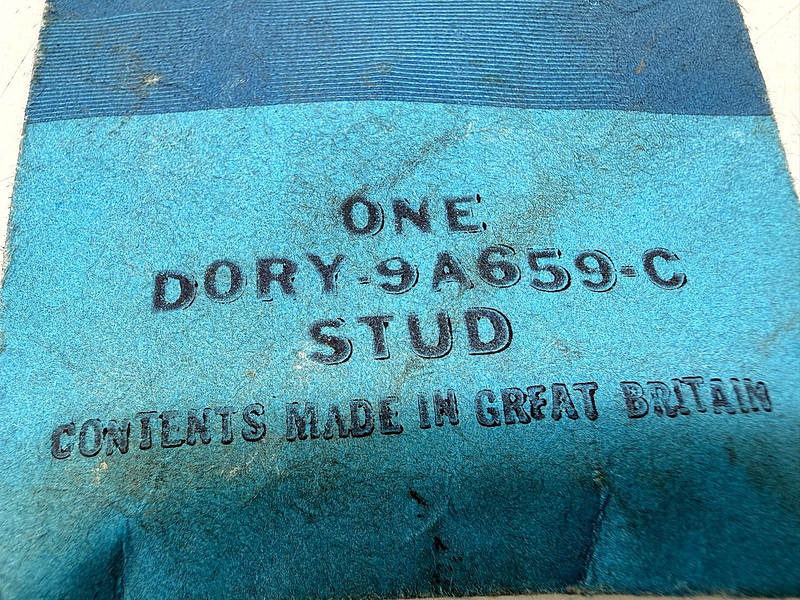 NOS 1970 1971 1972 FORD Mercury Carburetor to Air Cleaner Stud D0RY-9A659-C C67