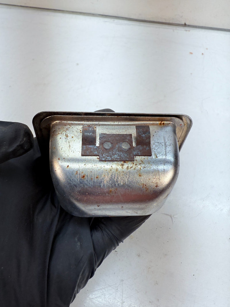 1968 - 1976 FRONT DOOR & REAR QUARTER ASHTRAY GM 9847777 BUICK OLDS CHEVY B84-28