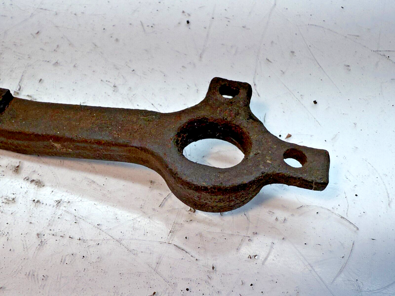 OEM GENUINE FORD CLUTCH FORK D9HT-7515-DA B44