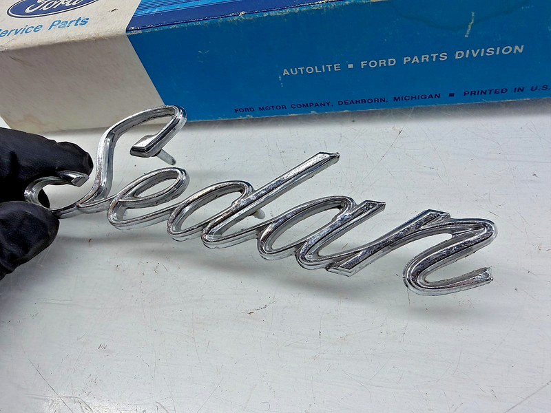 NOS 1970 FORD Galaxie 500 Country Sedan EMBLEM BADGE D0AB-71291B63-B C56-14