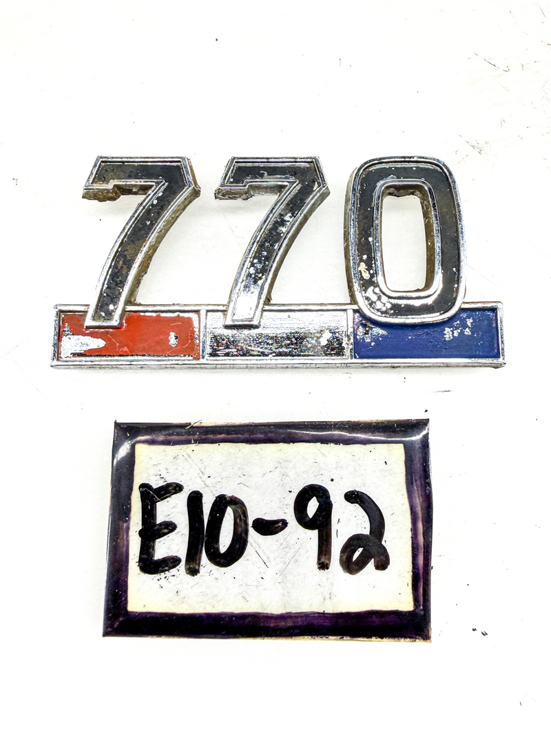 OEM 1964 1965 RAMBLER AMERICAN 770 FENDER EMBLEM AMC 3645927 E10-92