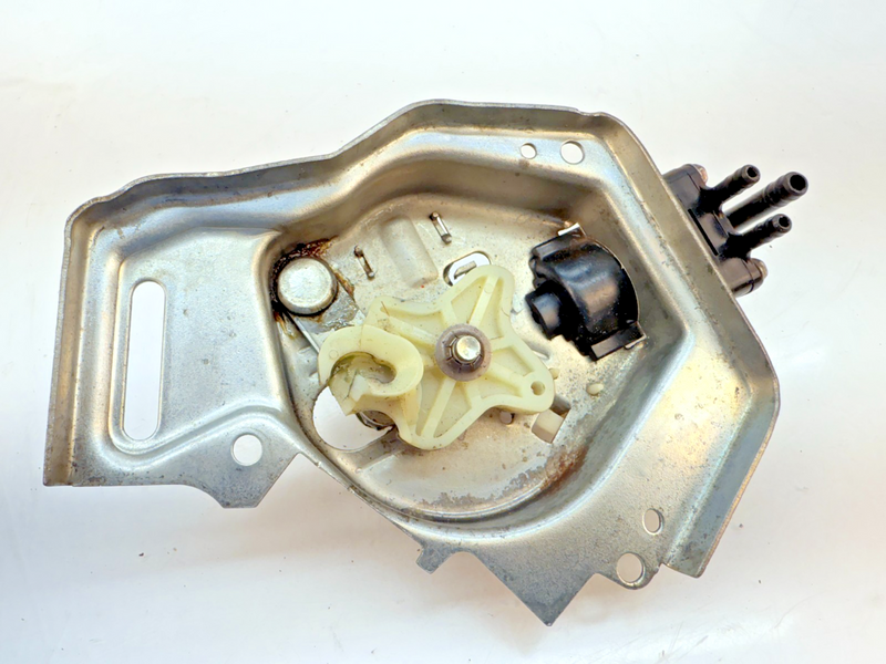 OEM 1968-1969 1972-1973 Corvette C3 Windshield Washer 3 Port Pump 4919630 B83-46
