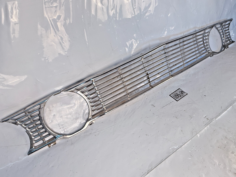 VERY NICE!!! OEM 1964 Ford Fairlane 500 Front Grille / Grill U5B-29