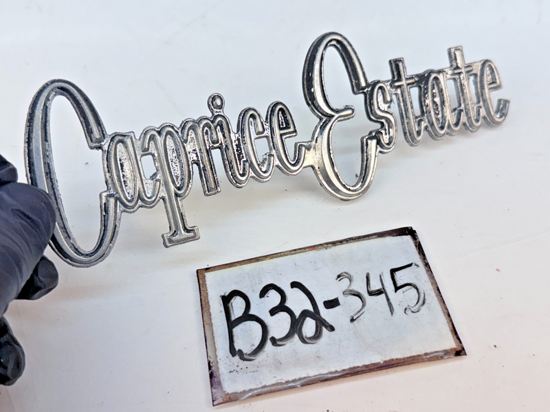 OEM 1973 - 1976 CHEVROLET CAPRICE ESTATE EMBLEM 9625395 1974 1975 B32-345