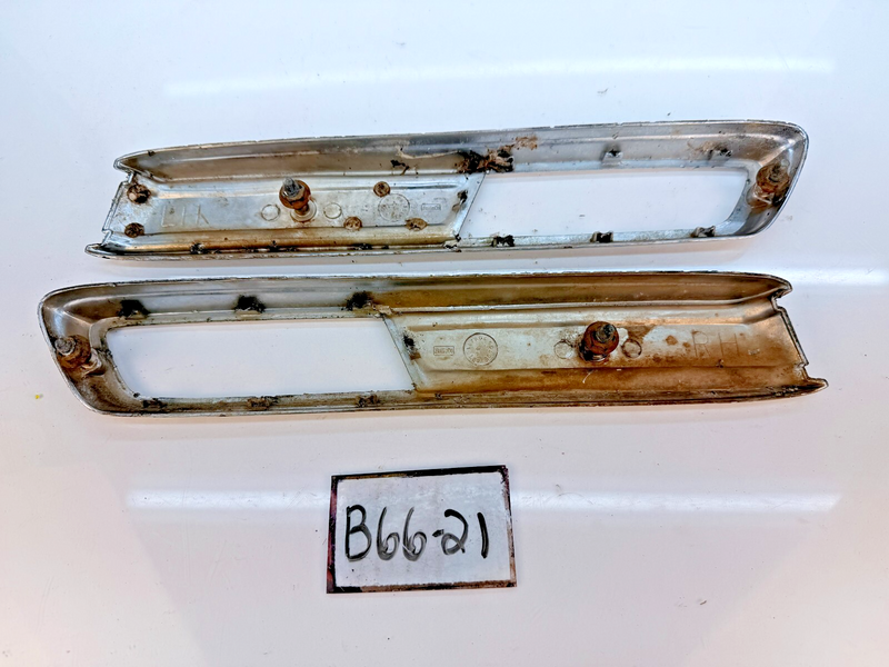 OEM 1968 - 1972 Ford Truck F-600 Hood Emblems Badge SET C8TB-16720-K B66-21
