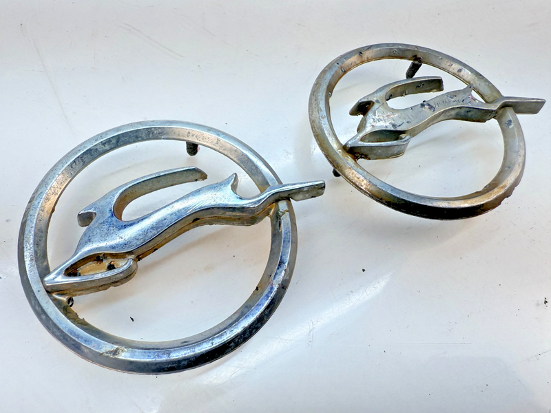 1962 1963 1964 Chevy Impala PAIR Chrome Emblems 4877314 E5-51