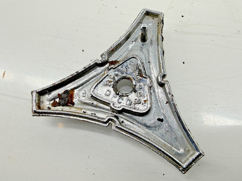 OEM 1968 1969 DODGE DART CORONET ROOF PILLAR EMBLEM 2841393 E9-29