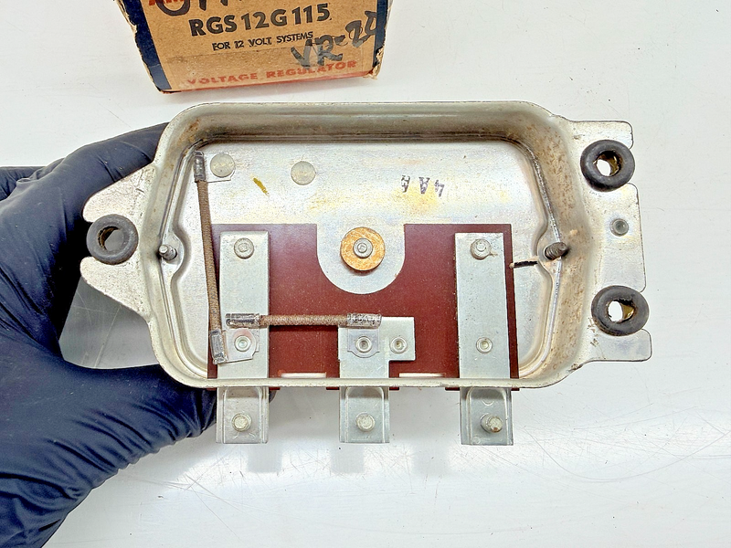 NOS 1953 - 1965 JEEP STUDEBAKER AMC VOLTAGE REGULATOR RGS 12G115 VR20 C74-13