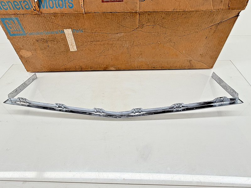 NOS 1984 - 1987 1988 1989 Buick LeSabre Wagon Front GRILLE Moulding GM 25512078