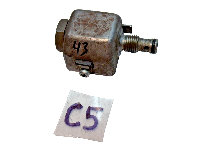 OEM Mercedes-Benz W108 280SE Automatic Gearbox Solenoid Valve 0003040590 C5-43