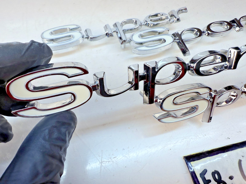 NOS GM 1967 Chevelle 396 SUPER SPORT SS PAIR Quarter Panel Emblems 7660687 E8-6