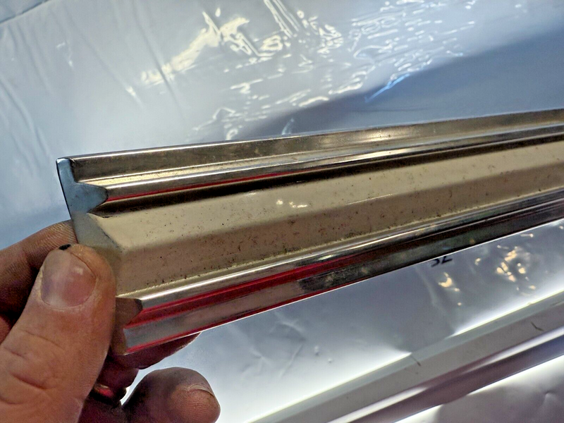 NOS OEM 1965 Plymouth Belvedere ll SW TRIM MOULDING White 65 2584058 S2-29