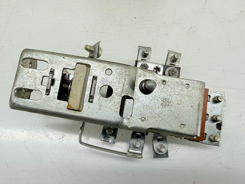 NOS 1940 - 1955 Chevrolet Corvette Pickup Suburban Deluxe Headlamp Switch C71-33