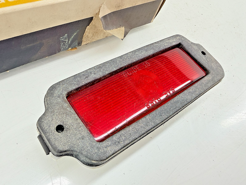 NOS 1968 1969 CHEVROLET IMPLALA CAPRICE REAR MARKER LAMP LENS 5959658 C71-59