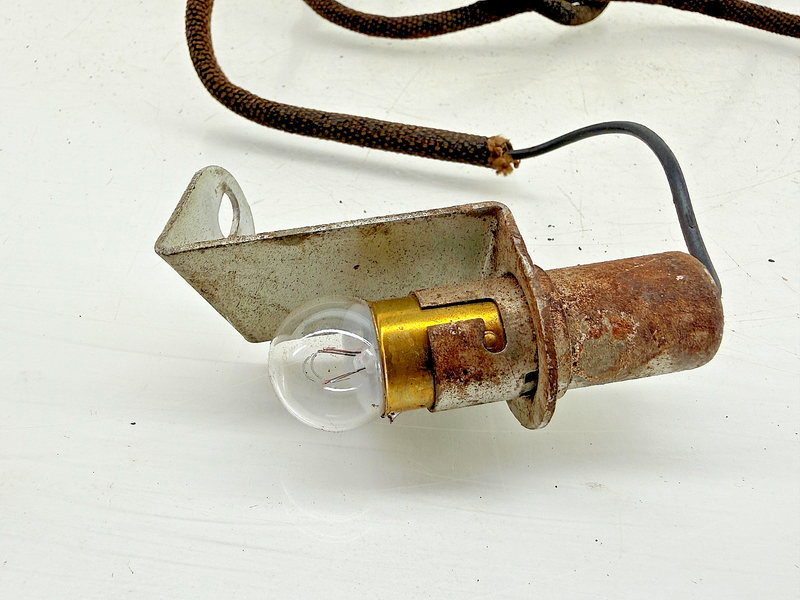 OEM  1971 1972 Ford LTD Galaxie Accessory Trunk Light D1AB-13A758-AIB C63-25