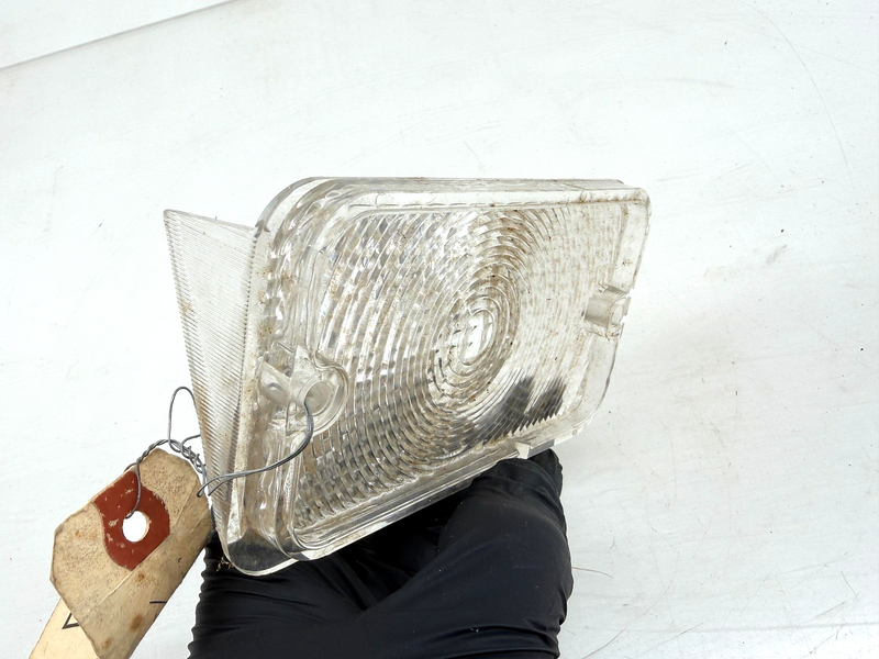 OEM 1971 - 1972 FORD GALAXIE XL LTD FRONT PARKING LIGHT LAMP LENS SAE-PI-71FD