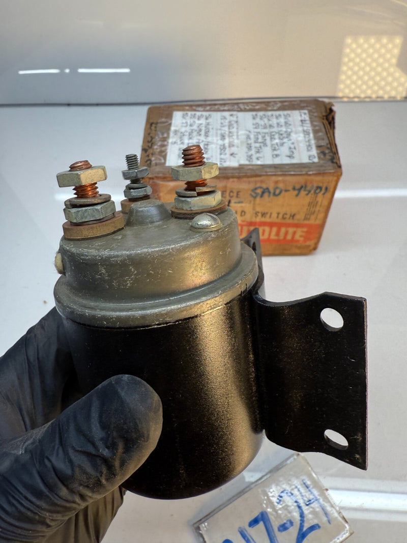 NOS AUTOLITE OEM 15-63 Solenoid 12V (SAD4401) FORD F100 56 57 58 59 60 C17-24