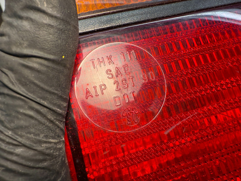 NOS 1993 1994 1995 1996 1997 1998 1999 Volkswagon Jetta Rear Tail Light RH C9-11