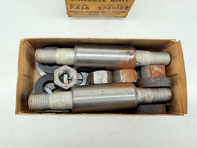 NOS 1947 - 1963 Chevrolet GMC Truck Front Spring Shackle Unit GM 3741083 C71-51