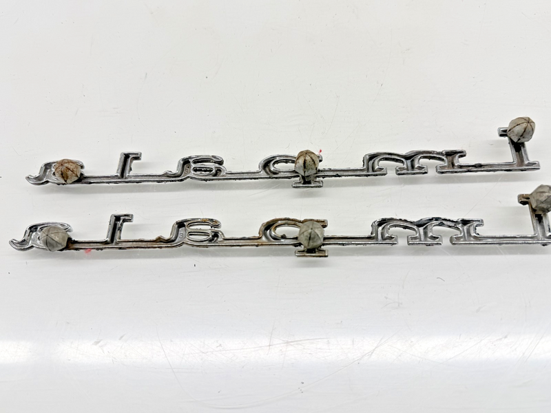 OEM 1967 CHEVROLET IMPALA Fender Badge Emblems Pair E9-60