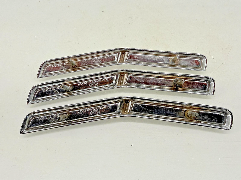 (3) NOS 1966 MERCURY COMET RH CHROME FENDER LOUVERS EMBLEMS C6GB-16188-C C60-41