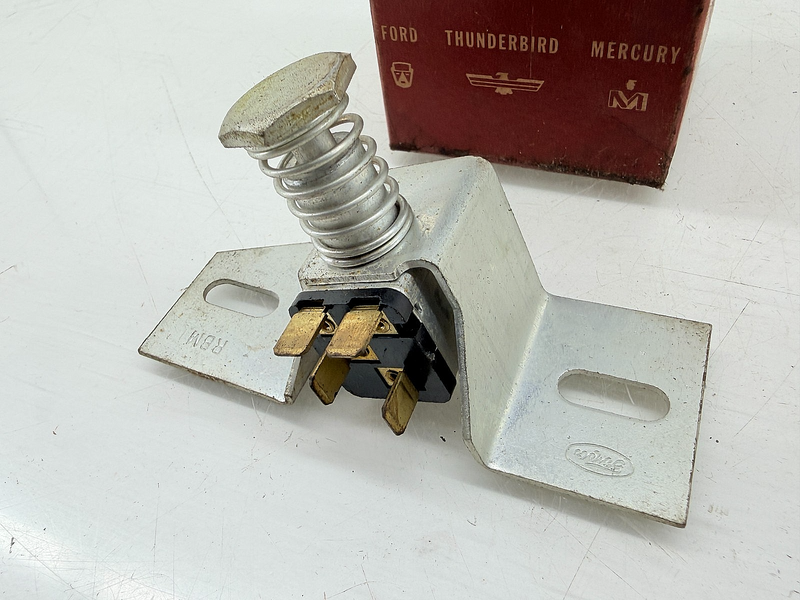 NOS 1961 - 1964 Ford Custom Galaxie 500 XL 3-SPEED OVERDRIVE KICKDOWN SWITCH C71