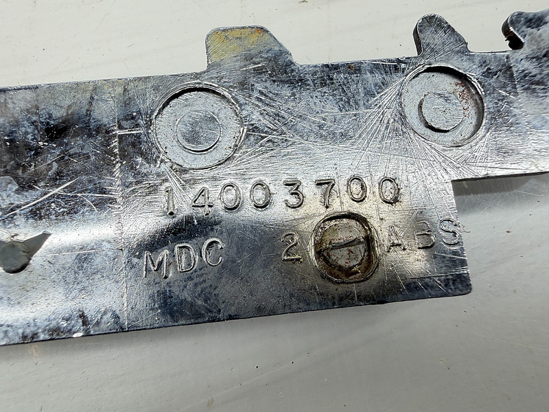 OEM 1978 - 1980 GMC Caballero Laredo Emblem 14003700 MDC E9-40