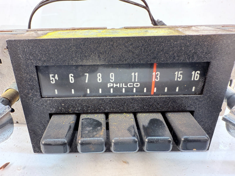 OEM 1976 Ford Factory Radio Am Philco 6A-D6DA-18806 B68-6