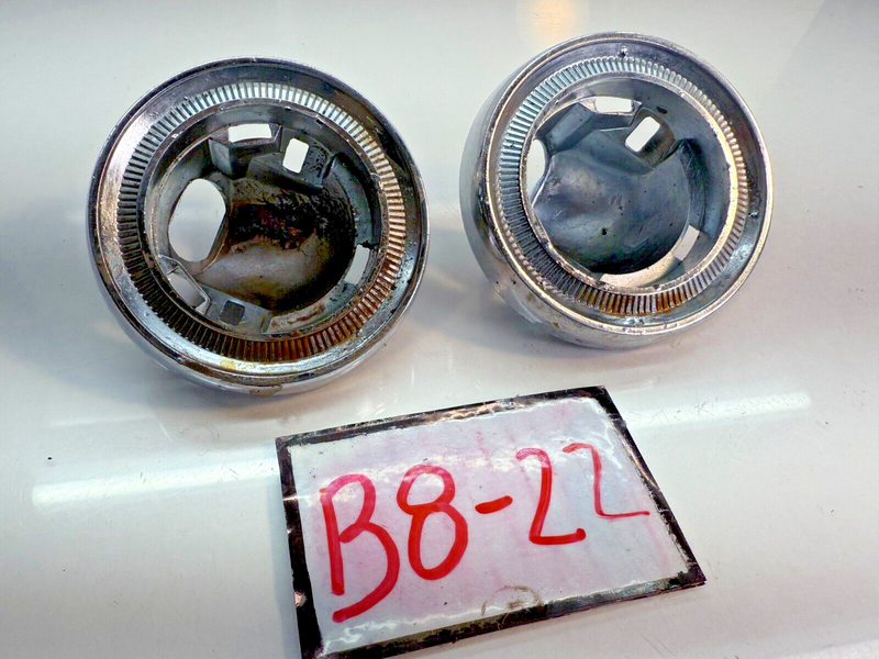 OEM 1961-1967 Chevy Camaro Impala Roof Dome Courtesy Lamp Bezel Socket B8-22