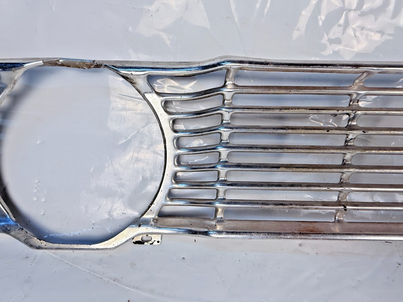 VERY NICE!!! OEM 1964 Ford Fairlane 500 Front Grille / Grill U5B-29