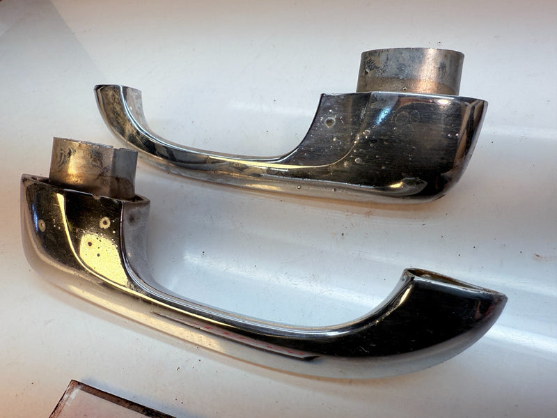 OEM PAIR GM 1960 Chevrolet Impala Belair PASSENGER DRIVER 4305246 4305247 B60-55