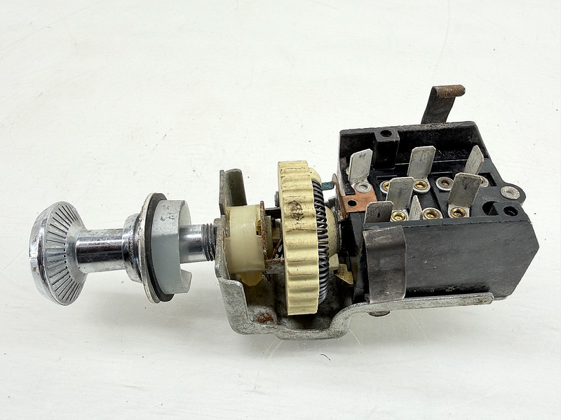 OEM 1963 Ford Galaxie Mercury Monterey Headlight Switch & Knob C3AB-11654-D1 C67