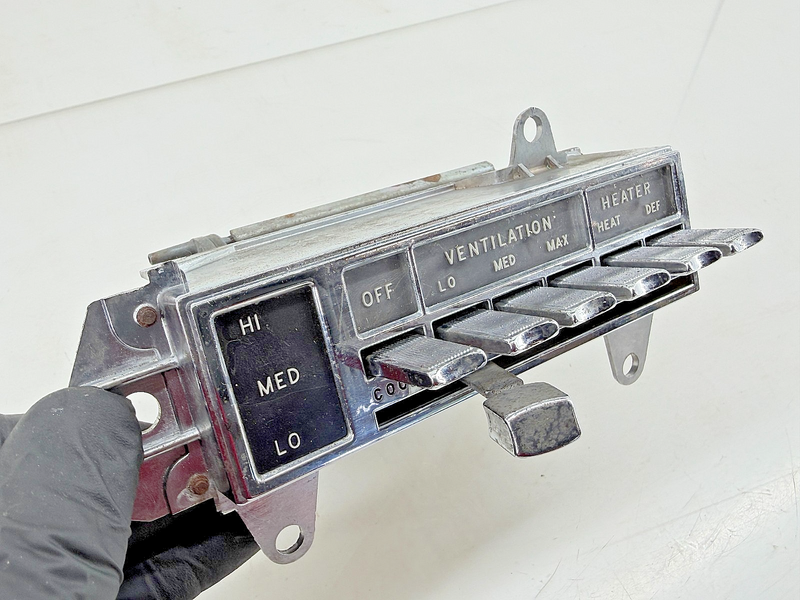 1965 1966 OLDSMOBILE 88 98 STARFIRE HEATER SELECTOR DASH CONTROL GM 7290053 C37
